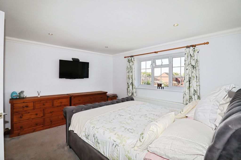 Additional image 14 of 5 bed detached house for saleNorwich Road, Dereham, Norfolk NR20