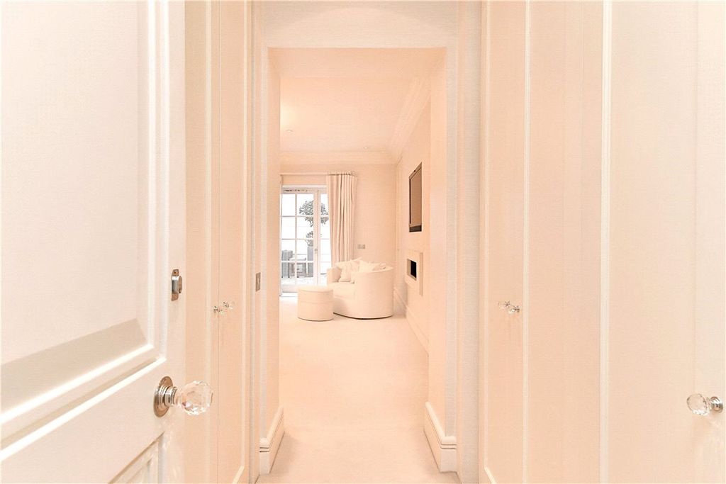 Additional image 29 of 4 bed flat to rentUpper Grosvenor Street, Mayfair, London W1K