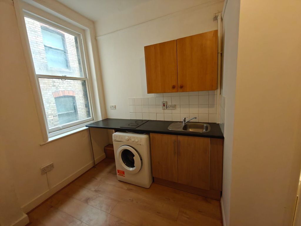 Property photo 2 of 3
