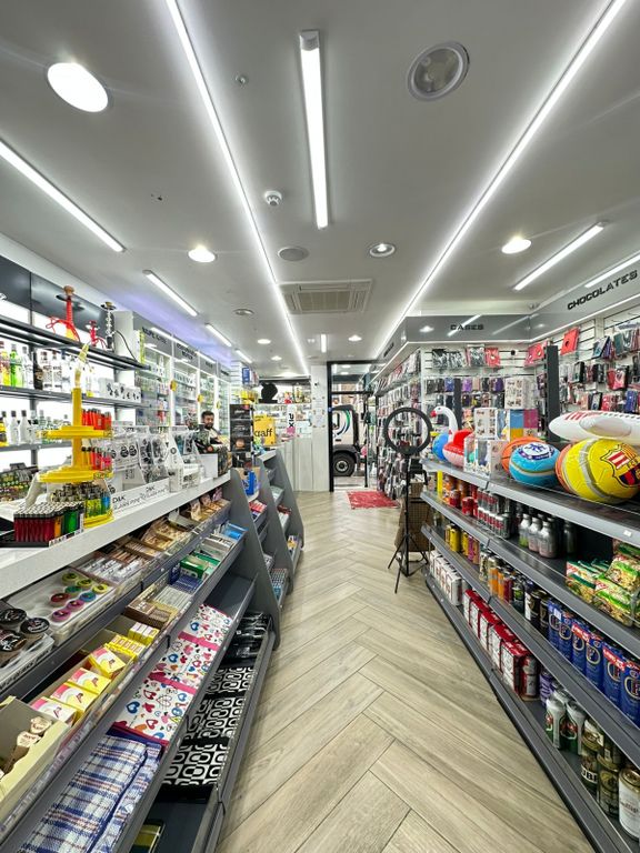 Property photo 3 of 8 Gallery