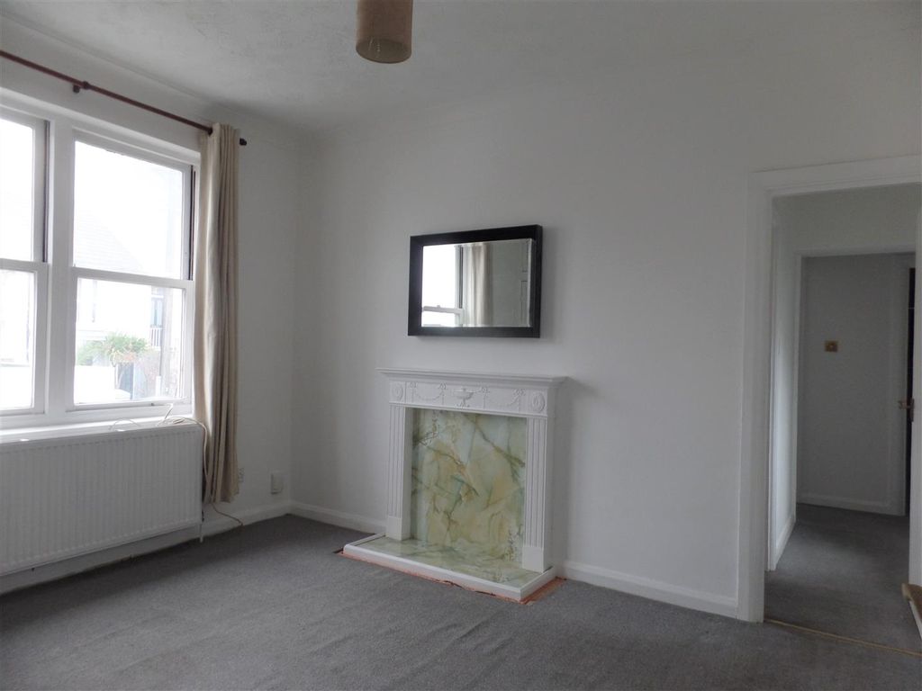 Property photo 2 of 8 Rec.Jpg