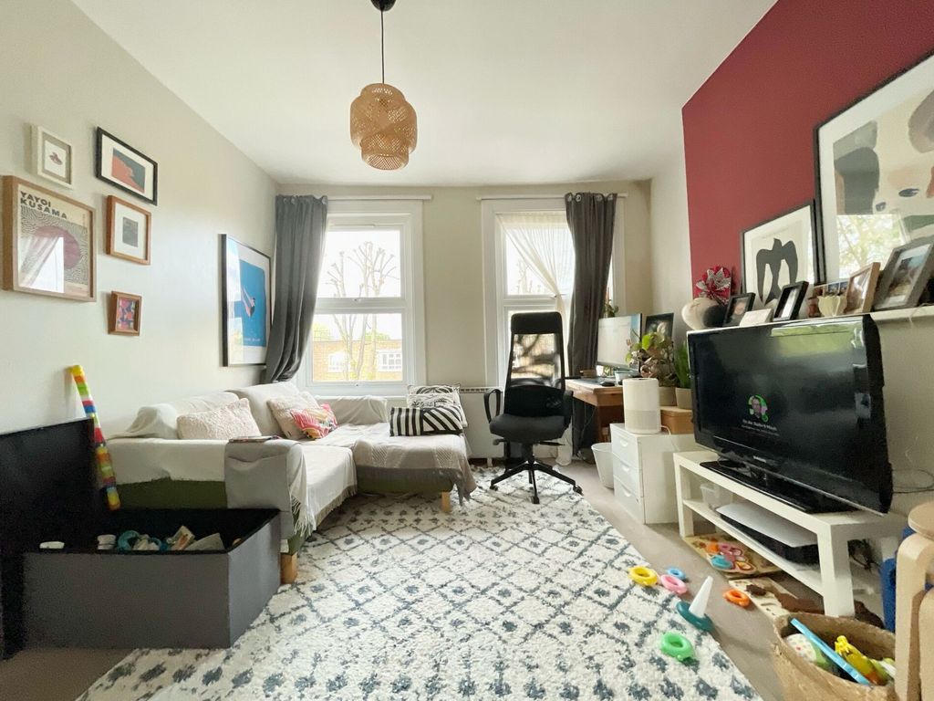 Property photo 2 of 9