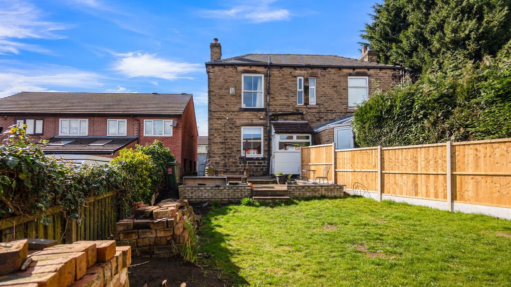 Property photo 1 of 29