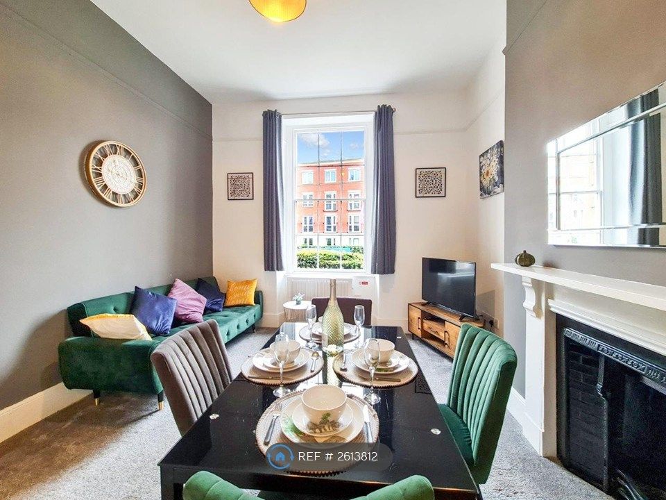 Property photo 2 of 23