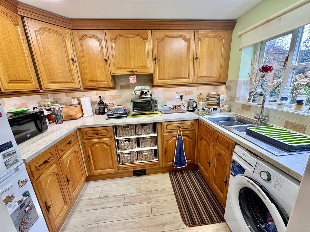 Property photo 2 of 14 Picture No. 01