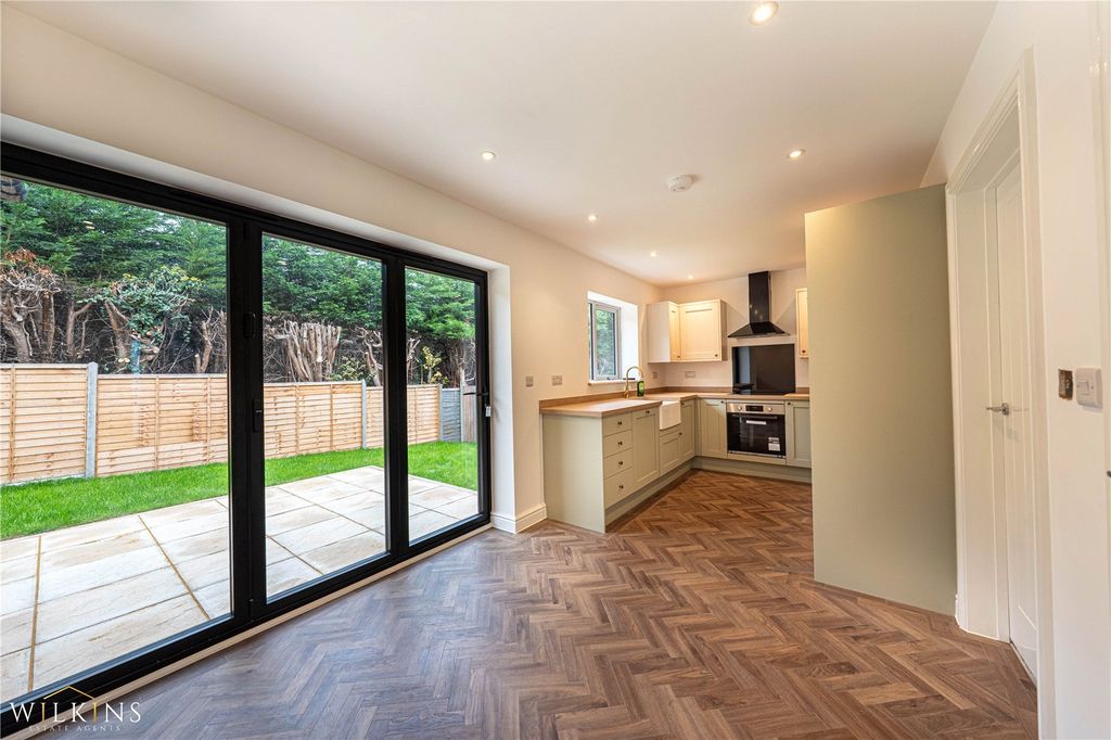 Property photo 3 of 33 Picture No. 44