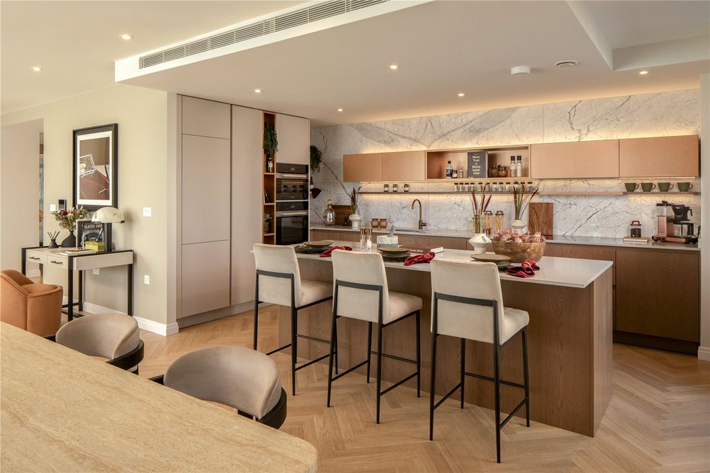 Property photo 2 of 14 Kitchen Dining