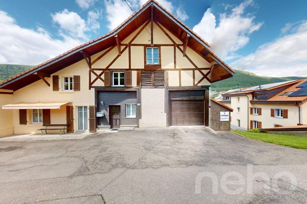 Property photo 1 of 12