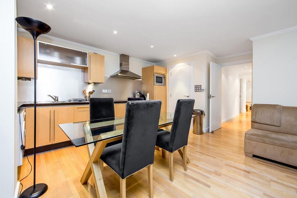 Property photo 2 of 9 High Holborn