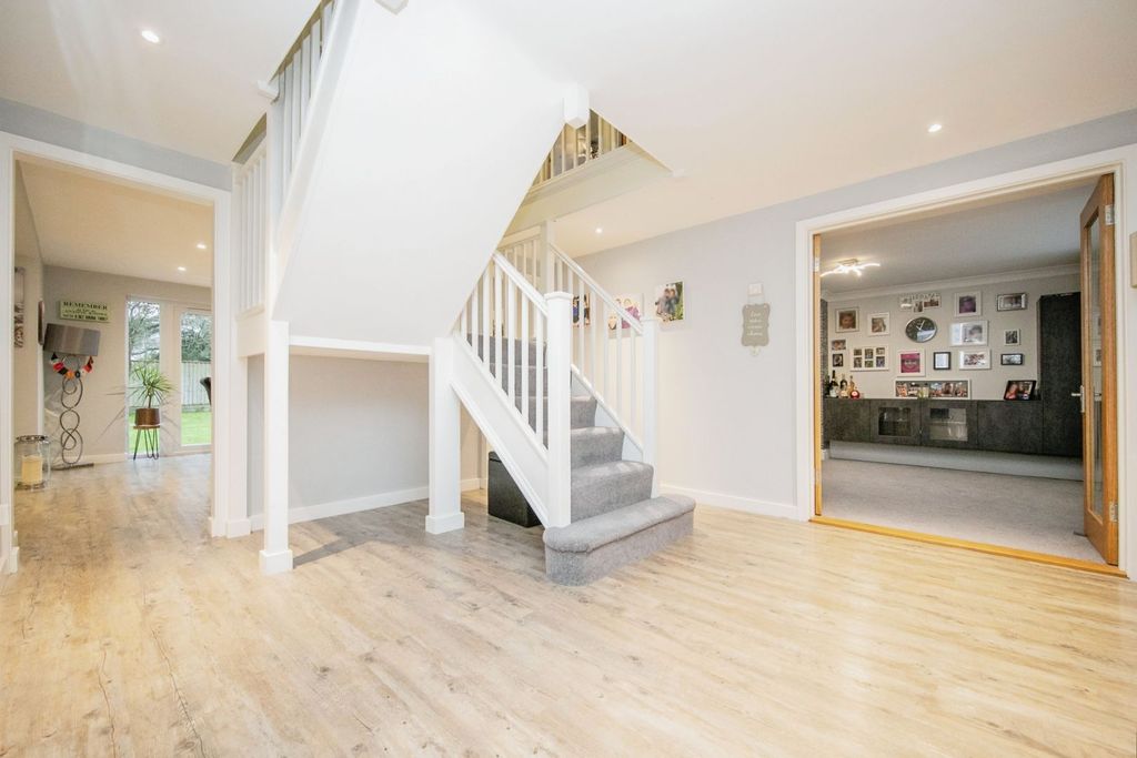 Property photo 2 of 34 Hallway