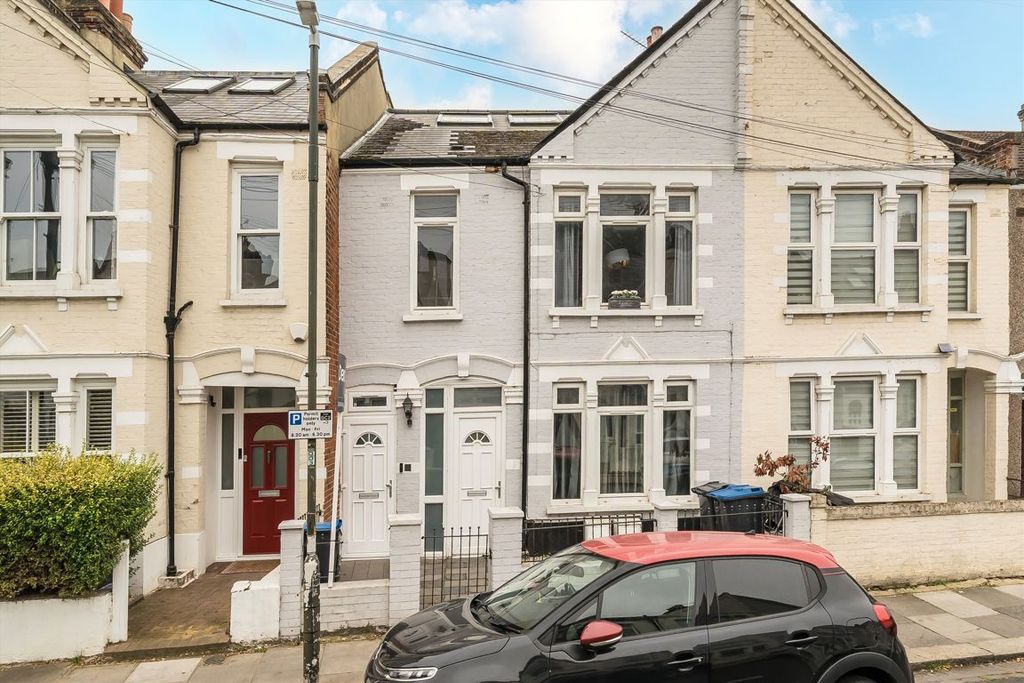 Property photo 1 of 6