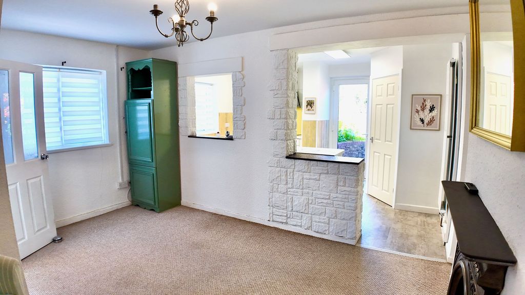 Additional image 3 of 2 bed semi-detached house for saleHighfield Crescent, Pontllanfraith NP12