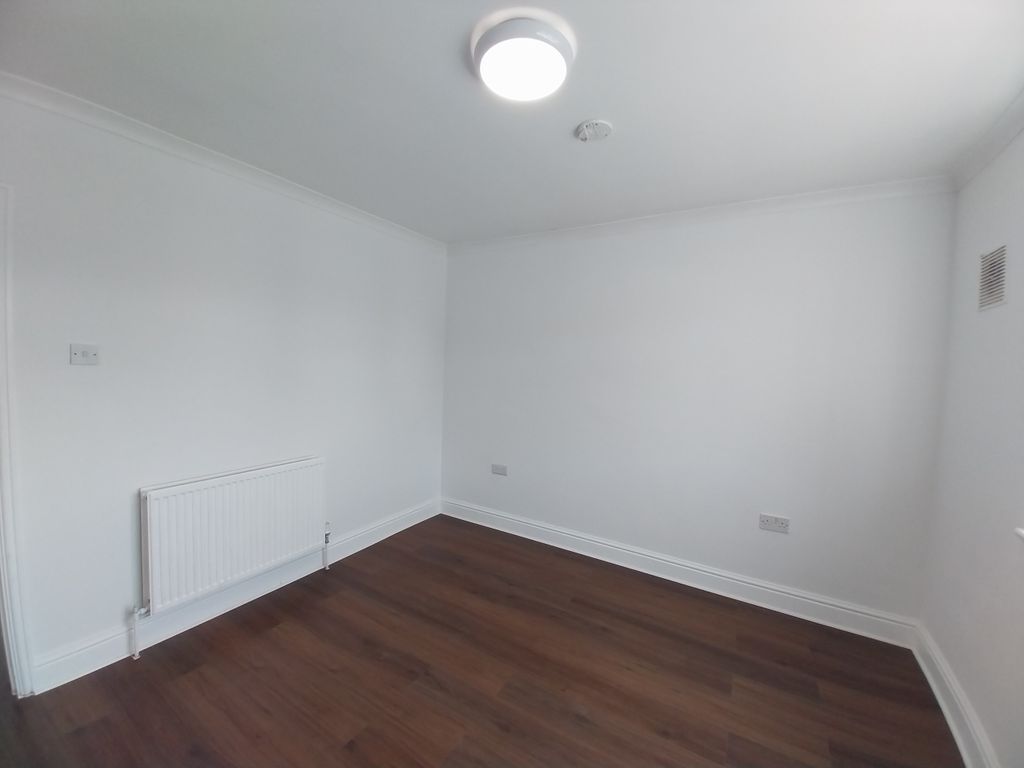 Property photo 1 of 9 Photo