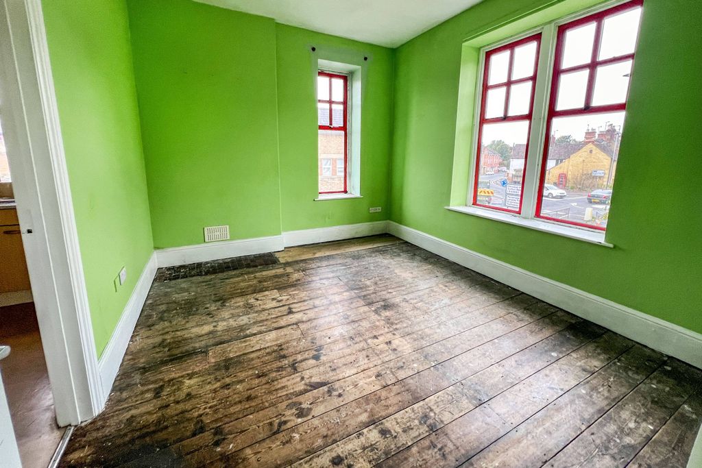 Property photo 3 of 35 1-6 West End House, Marshfield Road, Chippenham, Sn15 1Jz