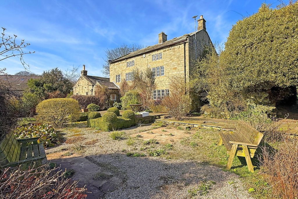 Property photo 1 of 27