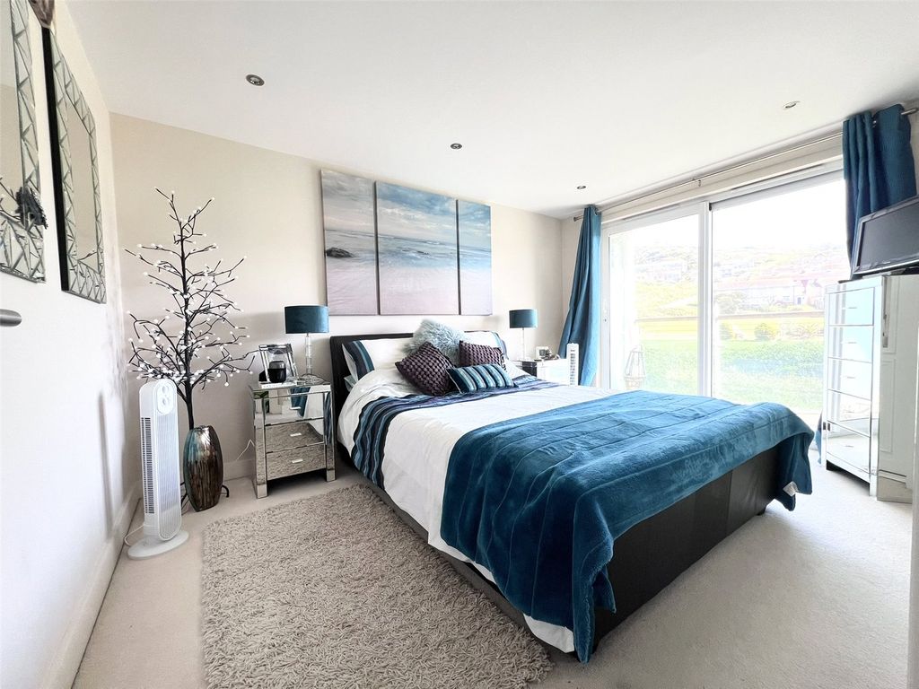 Additional image 8 of 1 bed flat for saleAtlantic House, Ayton Drive, Castletown, Portland DT5