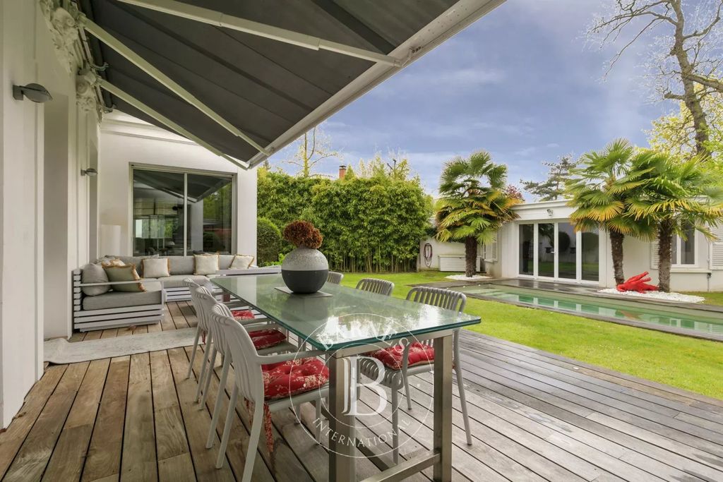 Property photo 2 of 26