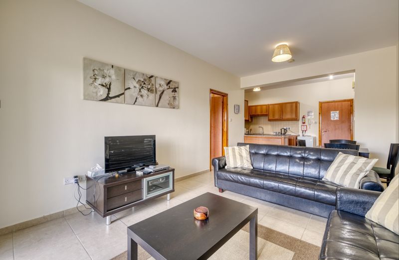 Property photo 3 of 12 Lounge Kitchen Diner