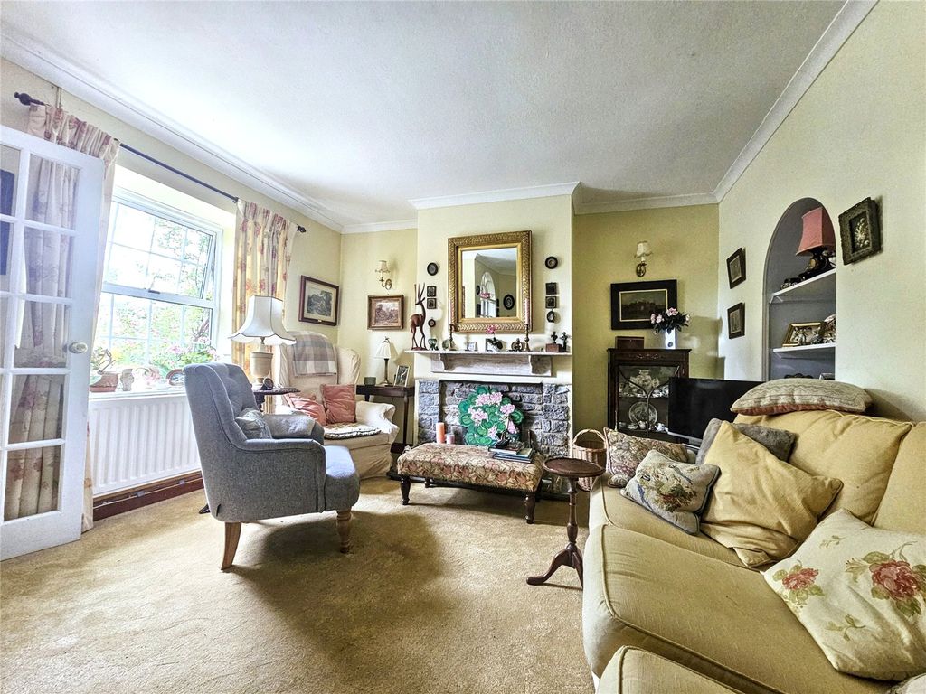 Property photo 2 of 21 Picture No. 02