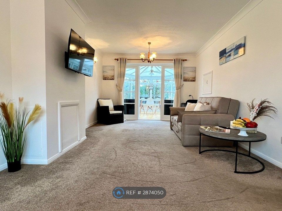 Property photo 3 of 26