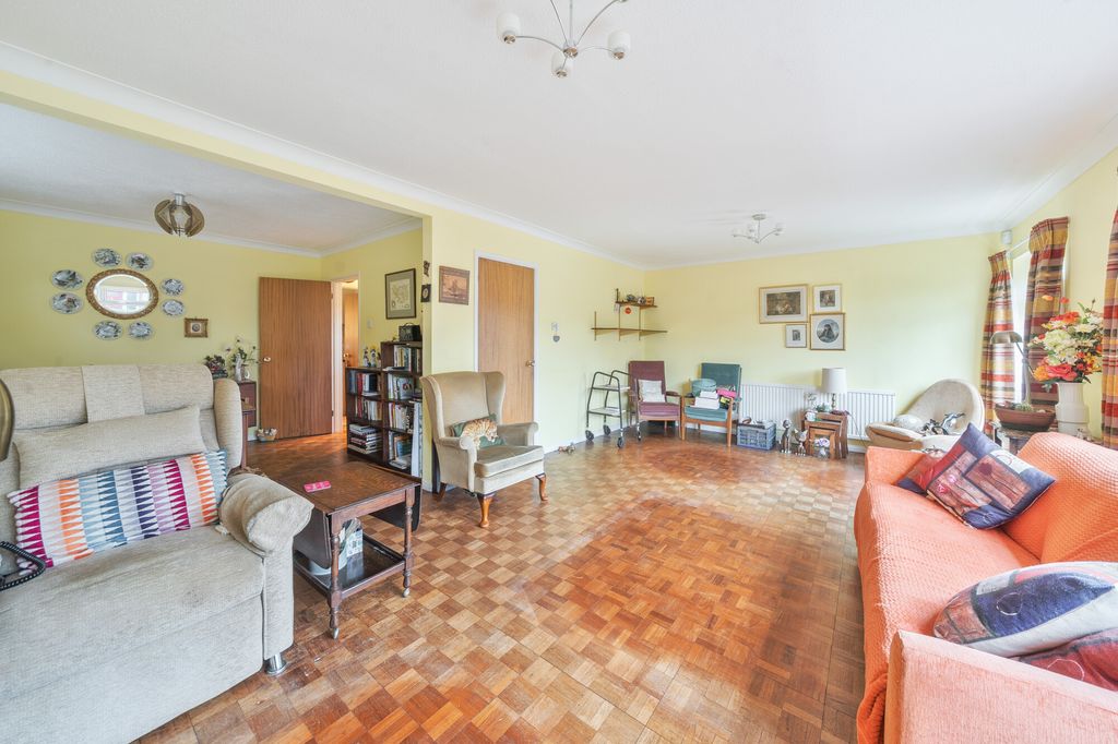 Property photo 3 of 15