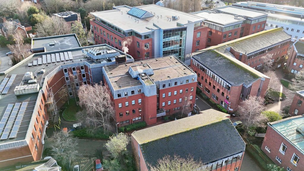 Property photo 2 of 15 Photo 17