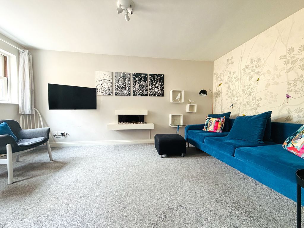 Property photo 3 of 27 Photo 34