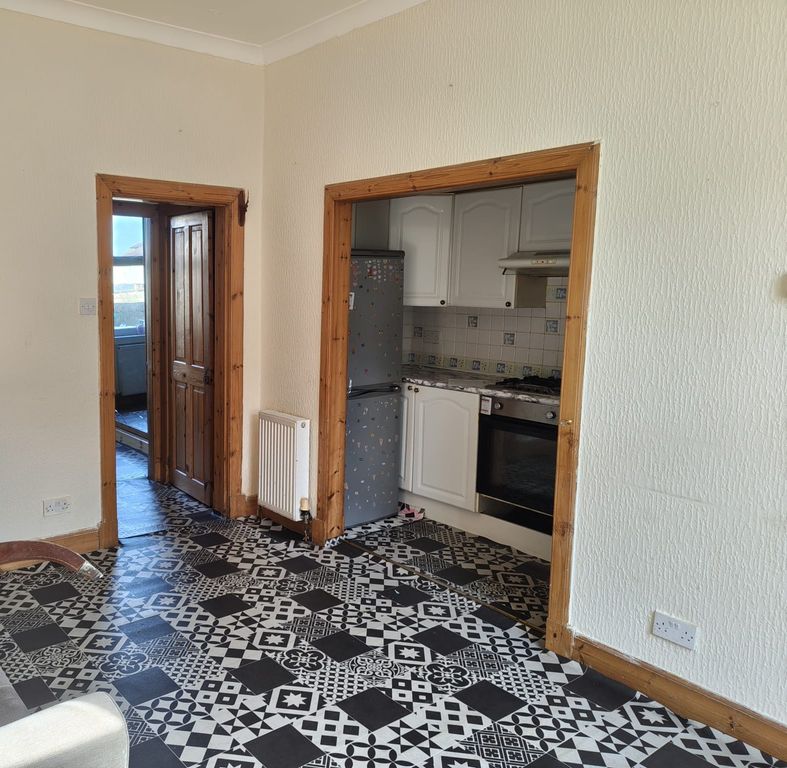 Property photo 2 of 7 3..Jpg Cropped