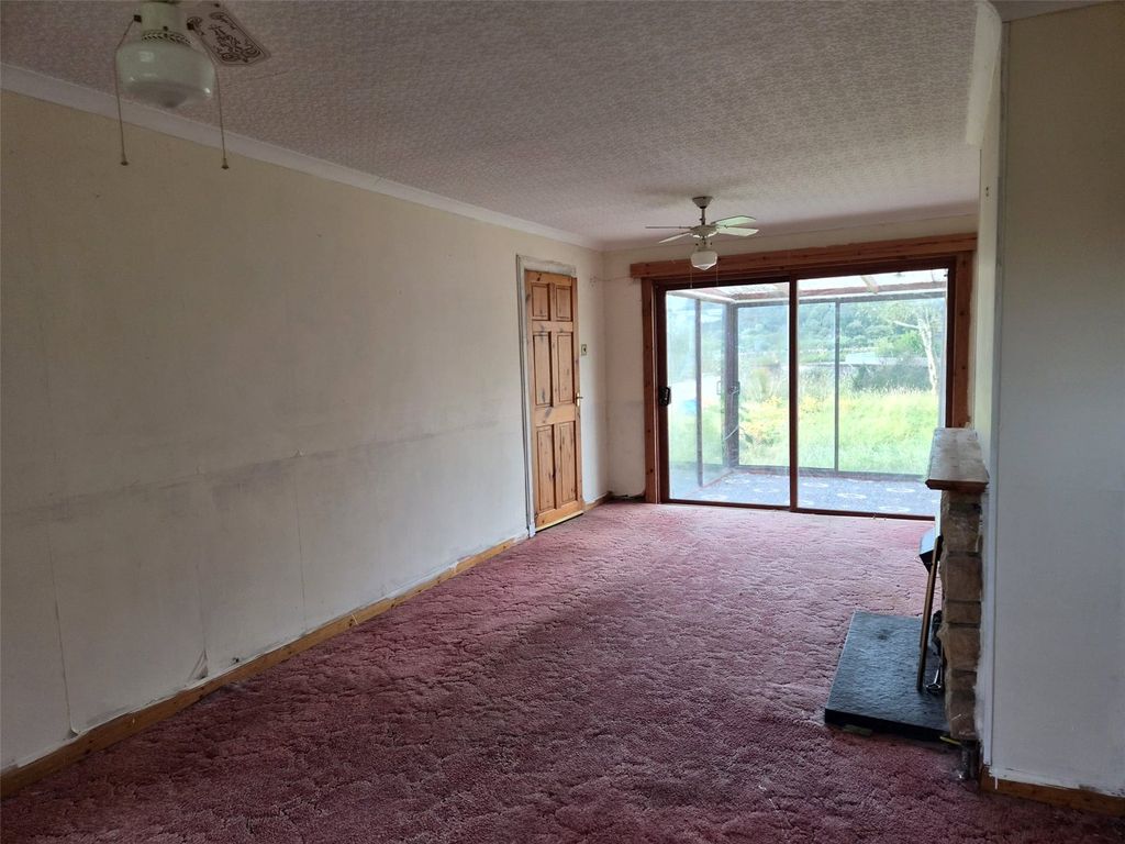 Property photo 3 of 16 Picture No. 05
