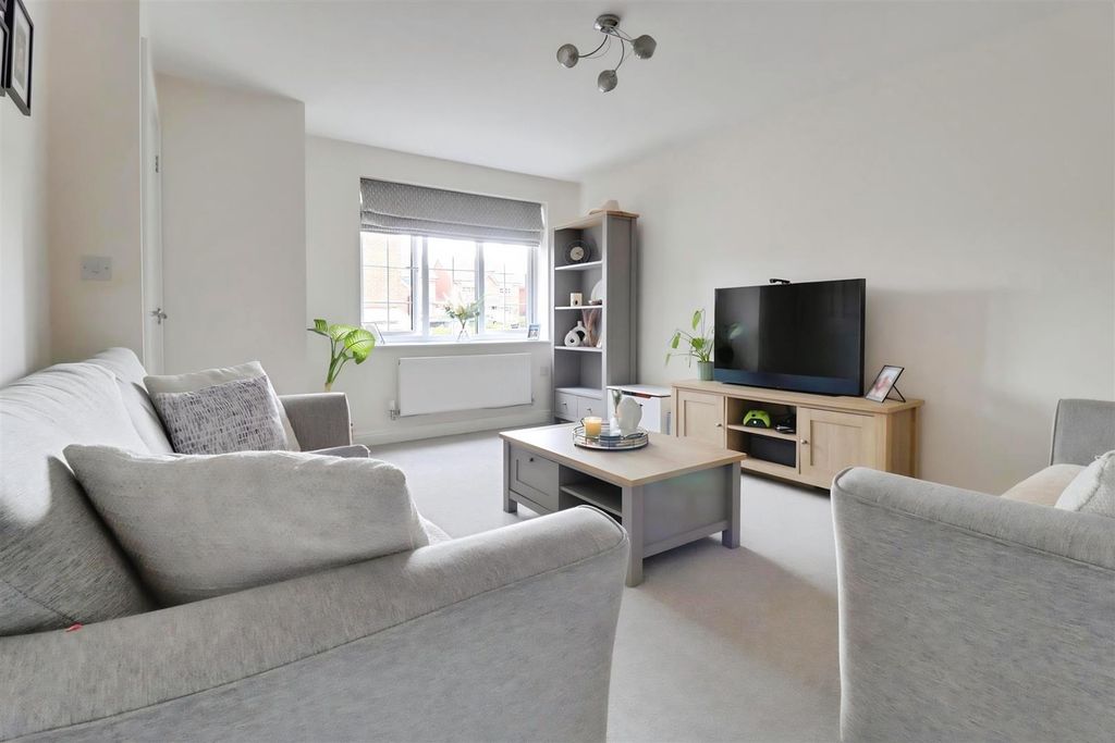 Property photo 2 of 14 06E69d2A-2.Jpg