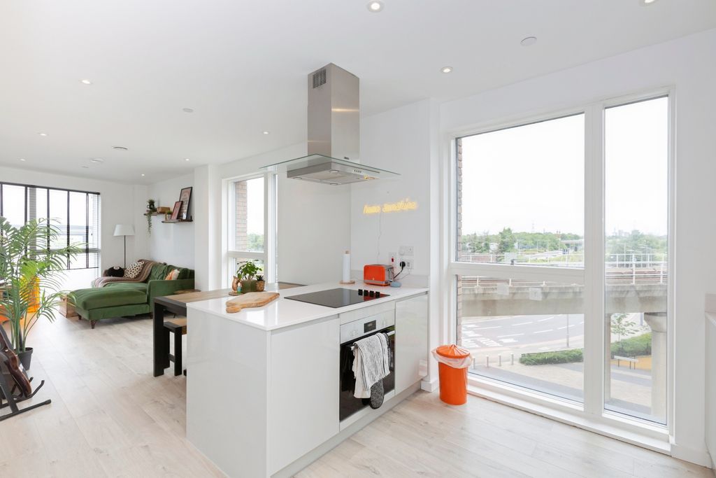 Property photo 1 of 19 Open Plan Living