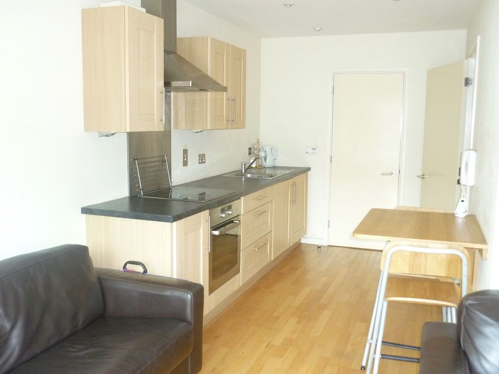 Property photo 3 of 12