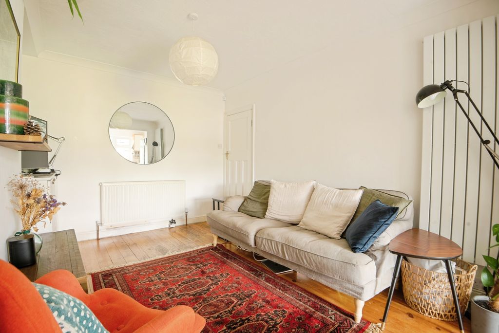 Property photo 3 of 12 Reception 1