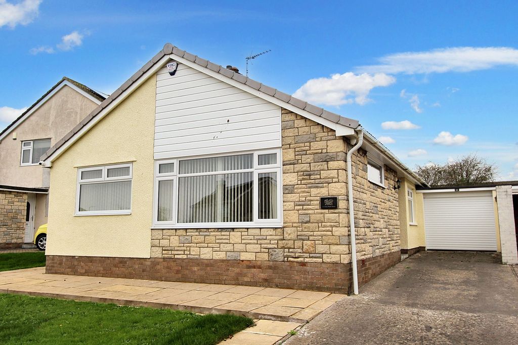 Property photo 1 of 22