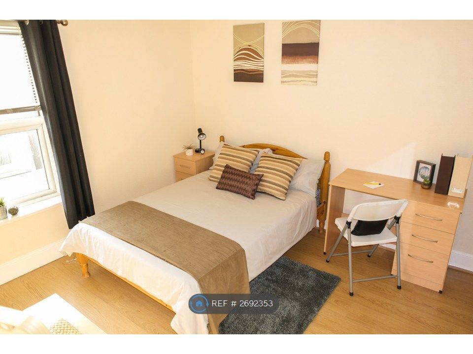 Property photo 1 of 20 Bedroom 7