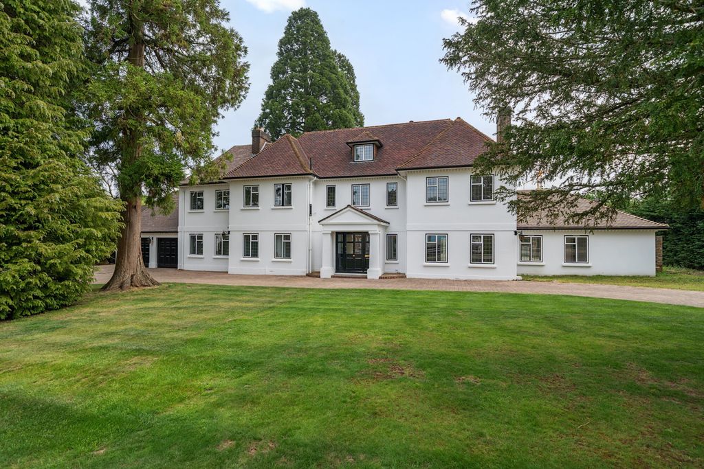 Property photo 1 of 26 External