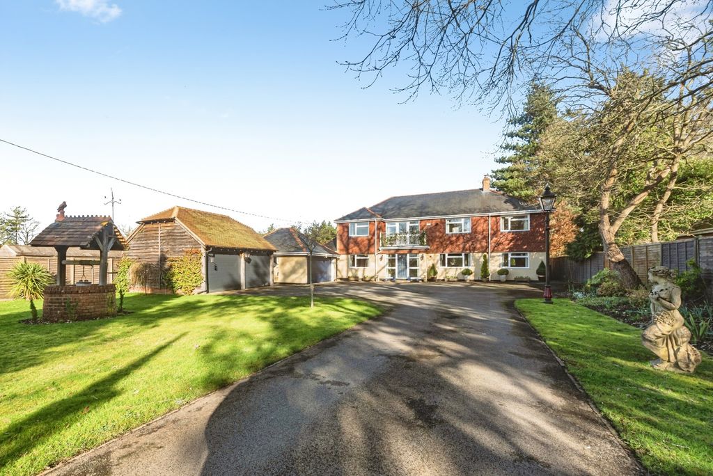 Property photo 2 of 54 Pbox-Img.Jpg