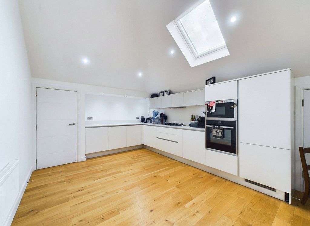 Property photo 1 of 7 Picture No. 44