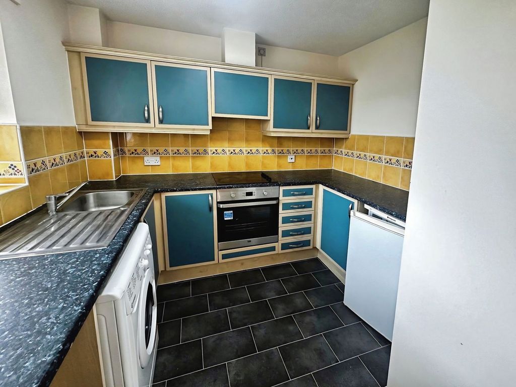 Property photo 3 of 6