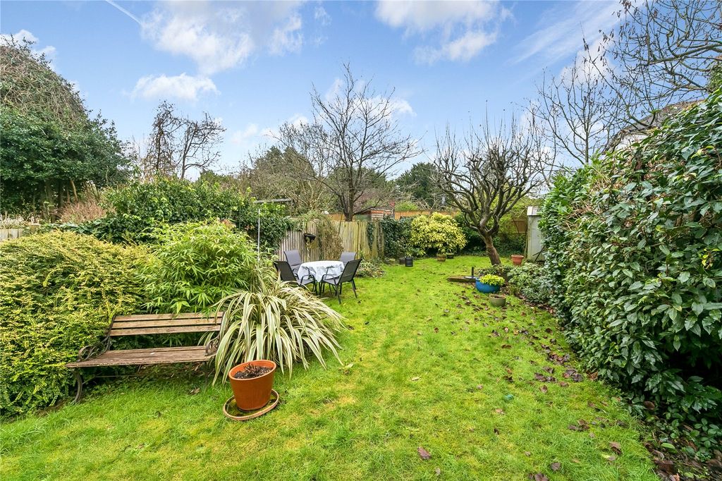 Property photo 2 of 9 Picture No. 10