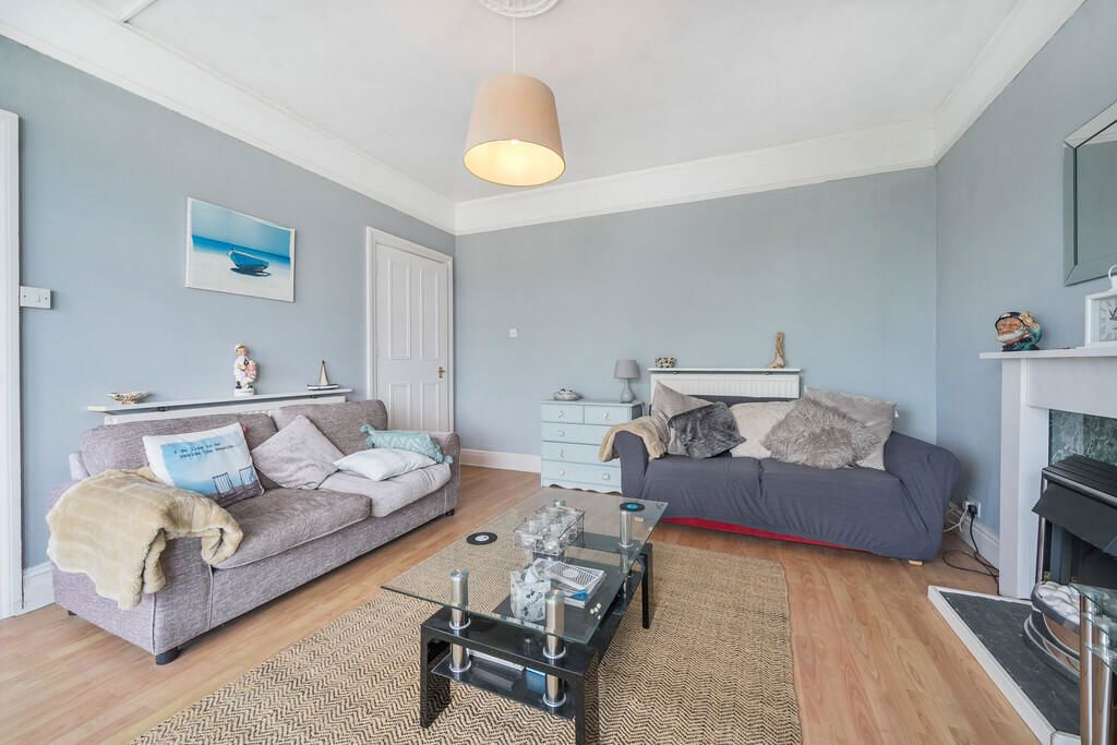 Property photo 2 of 24