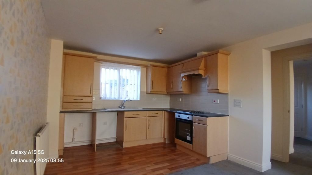 Property photo 1 of 8 5 Waterlily Court 09.01 (7)