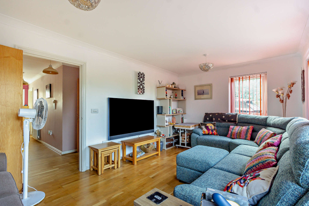 Property photo 2 of 12