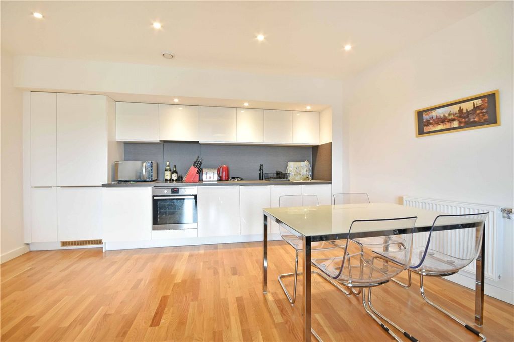 Property photo 2 of 18 Picture No. 07