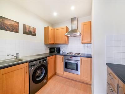 Property photo 3 of 8 Kitchen_Zeeresizer.Jpg