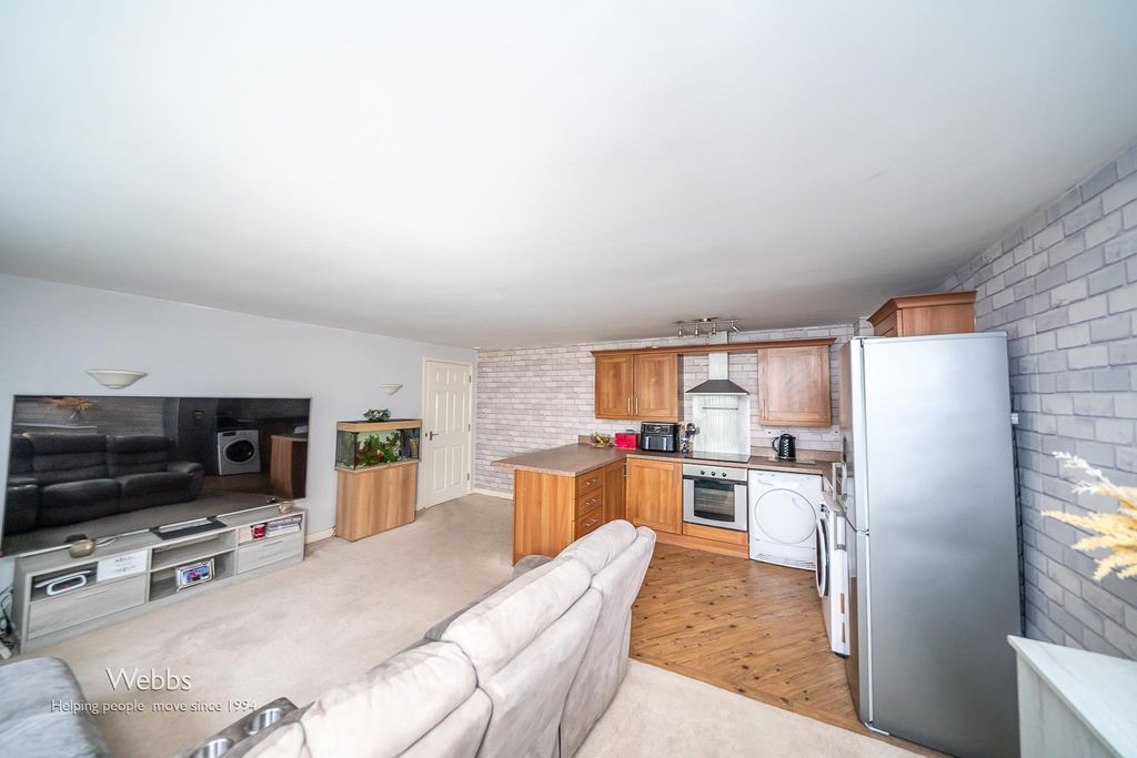 Property photo 2 of 25 Â© Webbs Estate Agents Â© (7 Of 72).Jpg