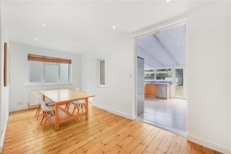 Property photo 2 of 16 48 Manor Road Harrow London Ha1 2Pd - 001.Jpg