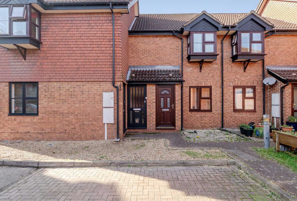 Property photo 1 of 15 External