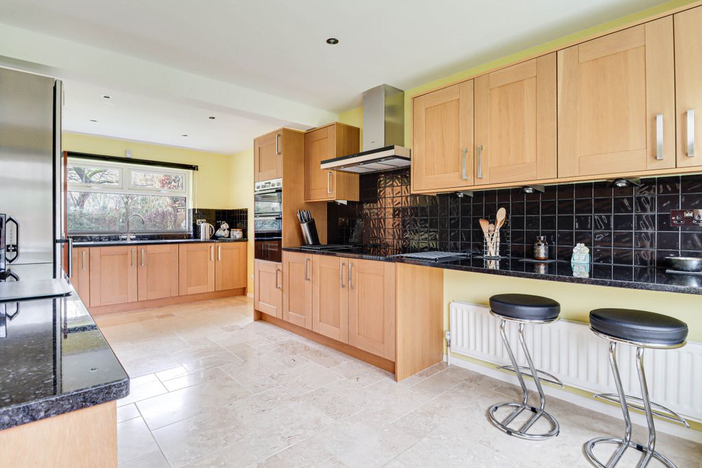 Property photo 3 of 25 Img5314Img5316