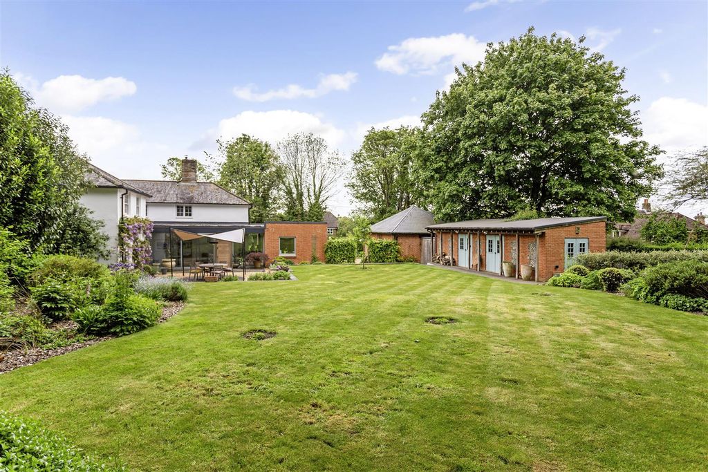 Property photo 3 of 23 70912_Lambourne-House (97).Jpg